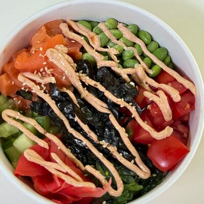 Поке с лососемв Сушинка по цене 550 ₽