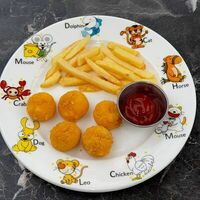 Сырные шарики с фрив Flamin