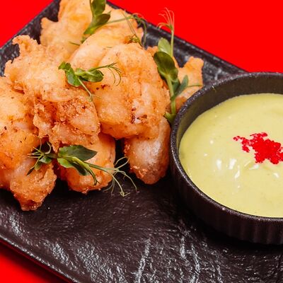 Попкорн из креветок с соусом васаби в Umami по цене 499 ₽