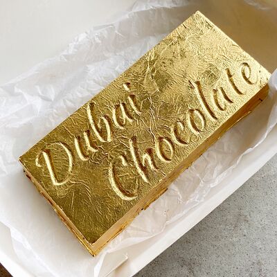 Дубайский шоколад золотой в Премиум десерты по цене 3500 ₽