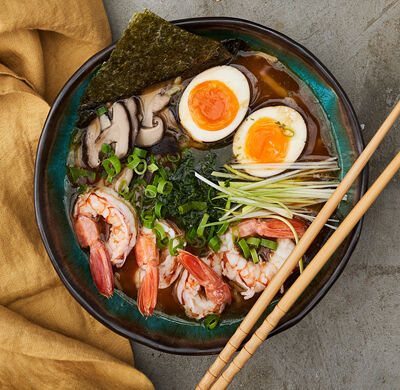 Рамен Мисо Кимчи с тигровыми креветками в Mojo по цене 630