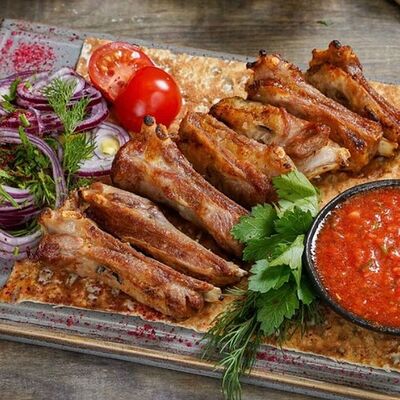Шашлык из баранины на косточке в ШАШЛЫК & BBQ по цене 950 ₽
