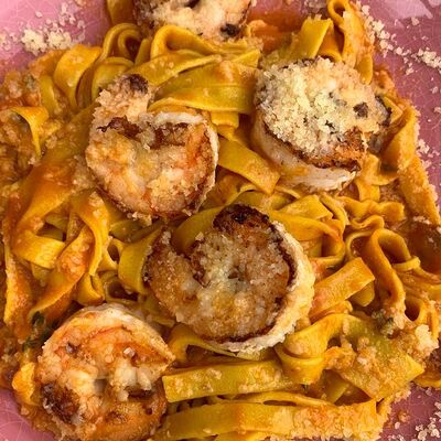 Паста с креветками в Маркс по цене 695 ₽