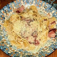 Паппарделле с беконом в ЧереПицца