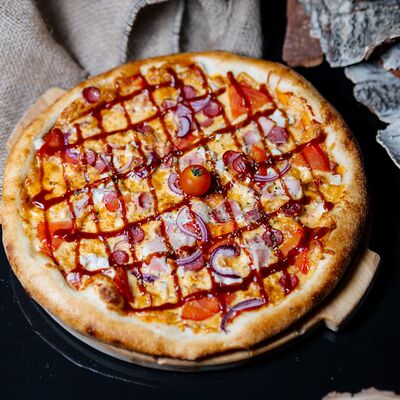 Пицца Барбекю в Sushi Box по цене 890 ₽