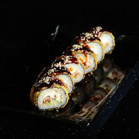 Ролл темпурный с угрем в La Kitsune