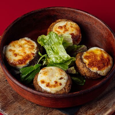 Грибы, запеченные с сулугуни в Гури по цене 730 ₽