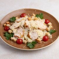 Цезарь с курицей в Мангал-Фуд