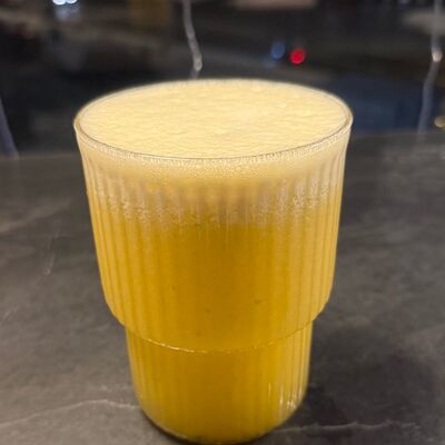 Смузи Ананас-имбирь в Berta по цене 415 ₽