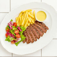 Тальята ди манзо на гриле с картошкой фри и соусом беарнез в R14