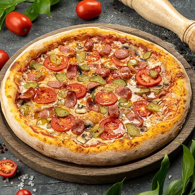 Пицца Баварская в Сорренто по цене 680 ₽