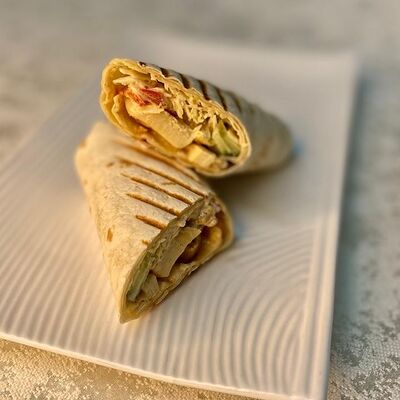 Шаверма с курицей в Настроение вкуса по цене 352 ₽