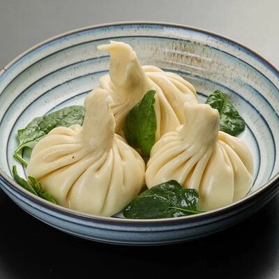 Хинкали сыр и зелень в Ваш лаваш по цене 520 ₽