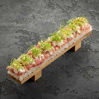 Пресс-ролл с тунцом в Вода & Еда