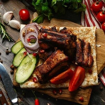 Ребрышки ягненка в Три хинкали&Шашлык по цене 790 ₽