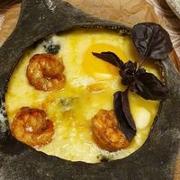 Лодочка с креветками в Руставели