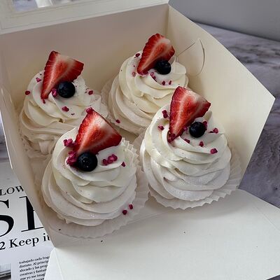 Пирожное Павловав Любовь есть по цене 1100 ₽