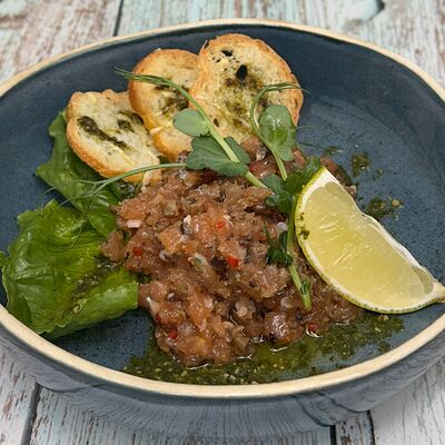 Тартар из лосося в Сова по цене 975 ₽