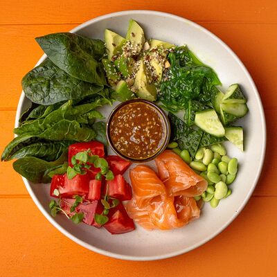 Боул с форелью в Сорренто by Novikov по цене 790 ₽