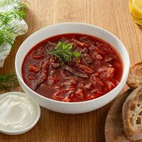 Борщ с говядиной в Пока горячее