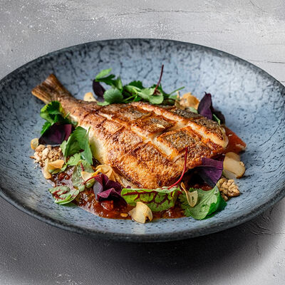 Дорадо в кисло-сладком соусе в КрабыКутабы по цене 1930 ₽