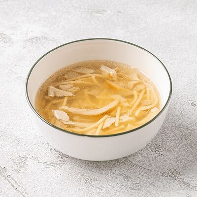 Домашняя куриная лапша в Шоколадница по цене 390 ₽