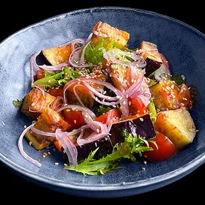 Салат с томатами и баклажанами фри в Пицца для друзей по цене 573 ₽