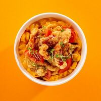 Mac & Cheese с хрустящей курицей в Mac Factory