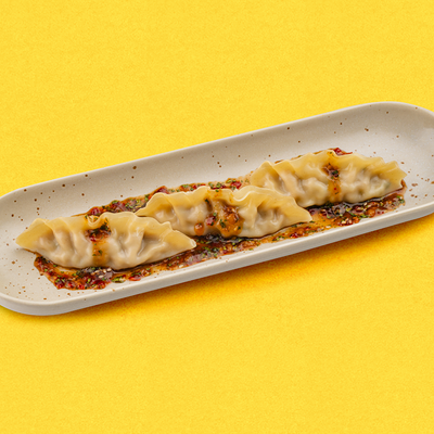 Гедза c курицей и овощами с соусом никей в Чико по цене 540 ₽