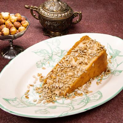 Чизкейк с халвойв Чичилаки по цене 670 ₽