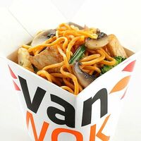 Вок с яичной лапшой, куриной грудкой и шампиньонами в соусе терияки в Vanwok