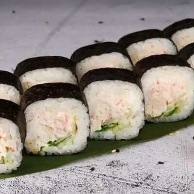 Футомаки кани в Суши Мастер по цене 199 ₽