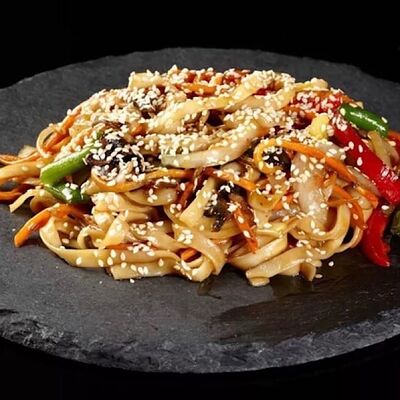 Wok с креветкой в Black rolls по цене 495 ₽