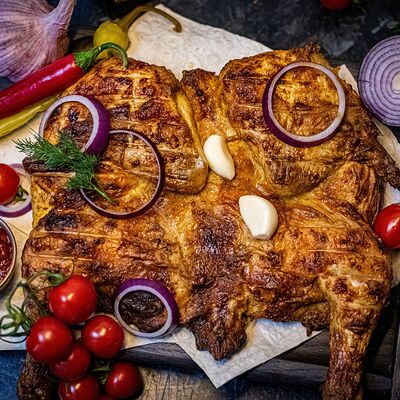 Курица на угляхв Мангал & Кебаб по цене 1120 ₽