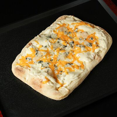 Пицца Четыре сыра в Танояки по цене 930 ₽