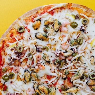 Пицца Морской коктейль в Pizzburg по цене 24 р.