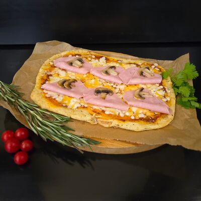 Пицца Римская ветчина грибы в Трасса по цене 849 ₽