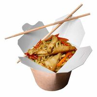 Wok Курица в кисло-сладком соусе с лапшой и овощами в Суши пицца бургер
