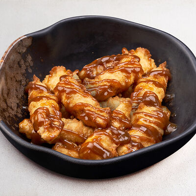 Бананы в темпуре с карамельным соусом в Mojo по цене 320