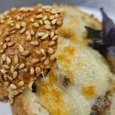 Жульен с курицей и грибами в булочке в Panama City по цене 259 ₽