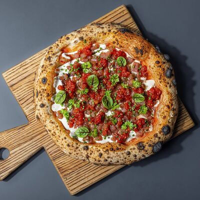 Шеф пицца Buro Tsum с собой в Пицца 22 сантиметра по цене 890 ₽