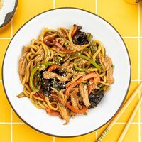 Вок с говядиной в RamenBowl