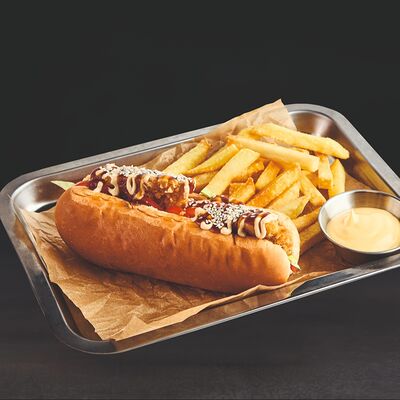 Хот-дог с тунцом в Gellert Bar по цене 500 ₽