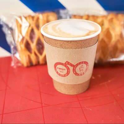 Слойка с капучино в Velocoffee по цене 135 ₽