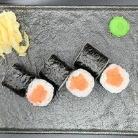 Маки Лосось Х/к в Hiro суши-бар