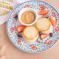 Домашние сырники с соусом в Мархаба Халяль