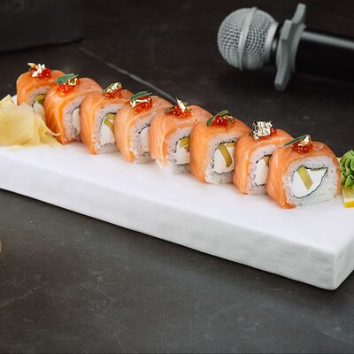 Ролл Филадельфия классик в Интонация по цене 1450 ₽