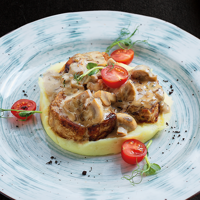 Свиные медальоны под сливочно-грибным соусом с пюре в Pronto Pizza по цене 850 ₽