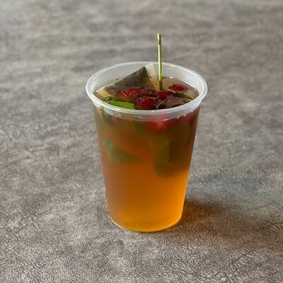 Клюквенный чай кружка в BRCAFE по цене 265 ₽