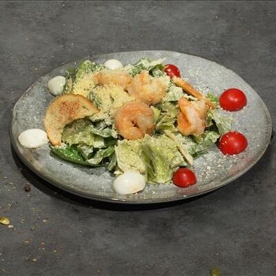 Салат Цезарь с креветками 1/250 в Бургер удачи по цене 660 ₽